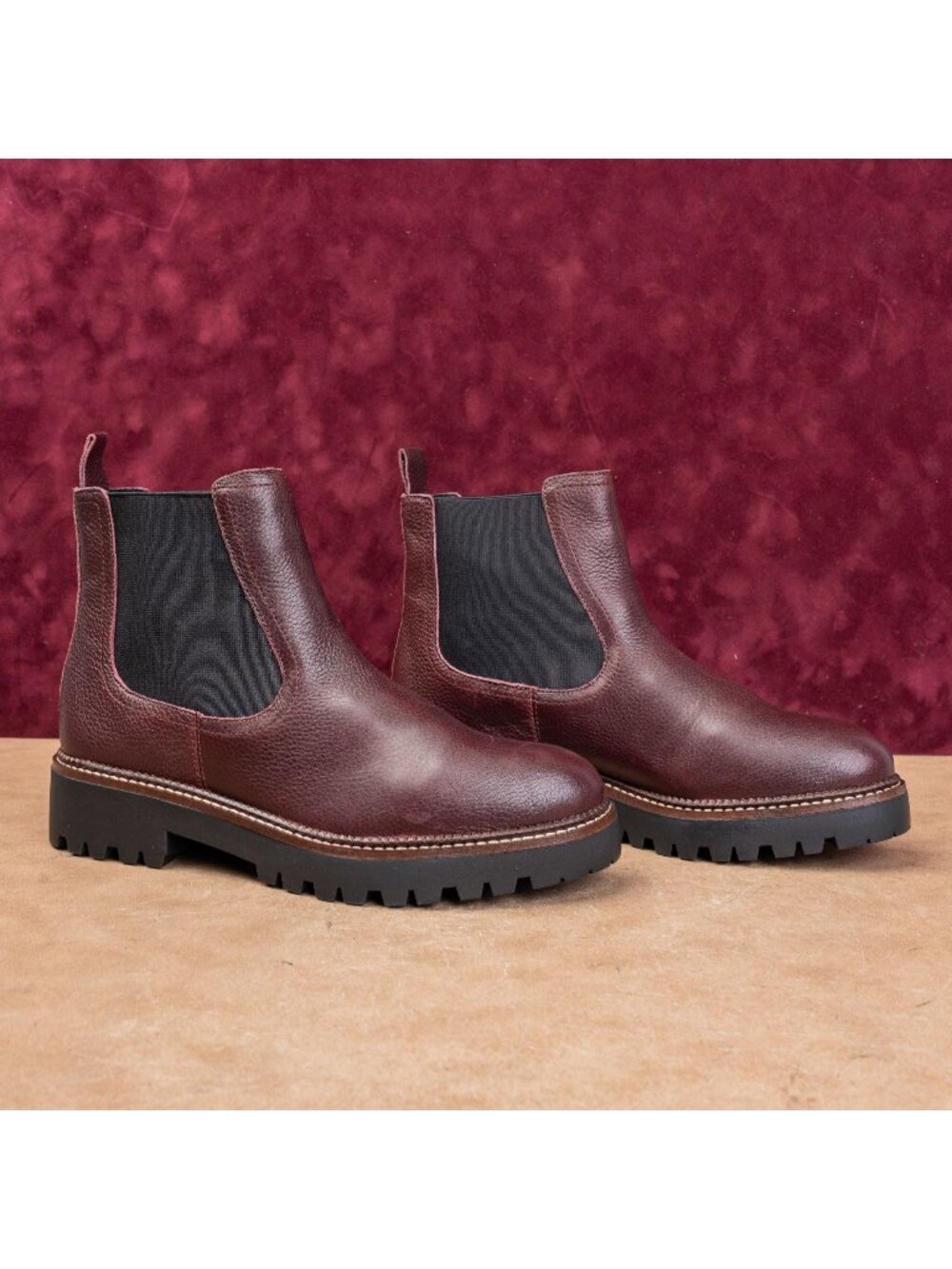Caslon Women Miller Burgundy Leather Water Resistant Chelsea Boots Sz 9